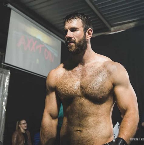 Meet Dave Marshall, A Gay Wrestling Beast Putting His。